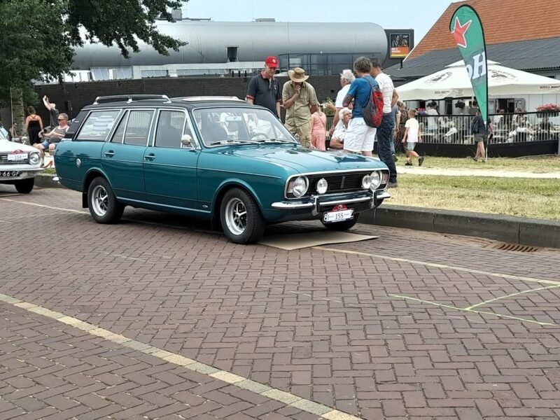 Ford Cortina 1600 Estate de luxe